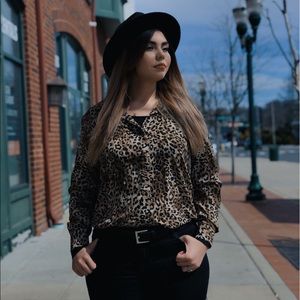 Meet your Posher, Sindy shirley